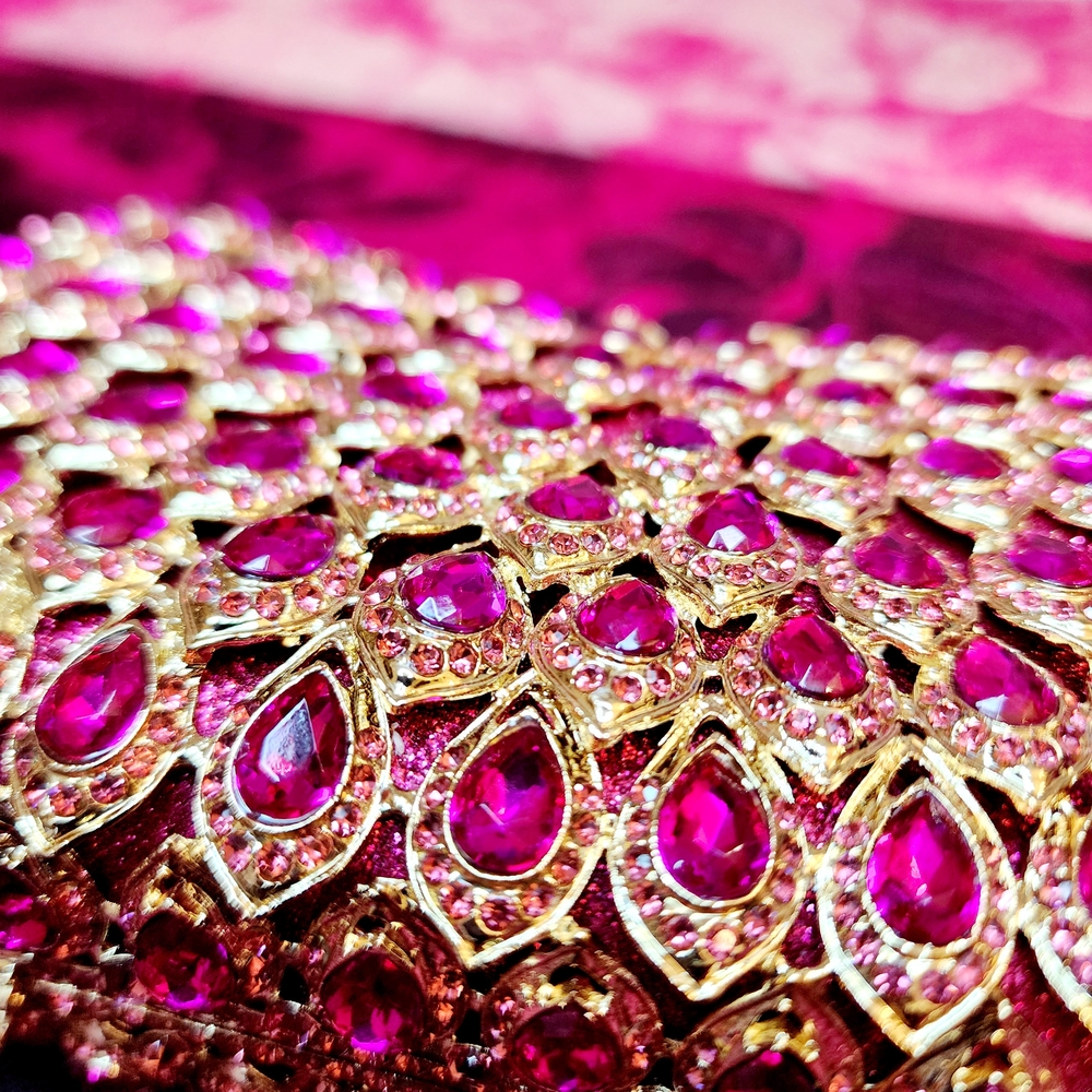 Jewels With A Purpose Pink And Gold Jeweled Clutch. NEW. - Picture 6 of 10